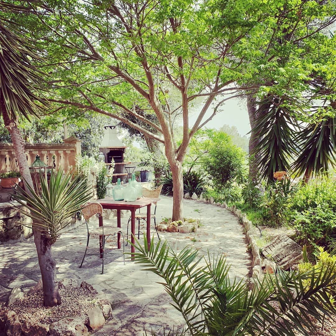 https://fincasalmudaina.com/ yoga retreat mallorca